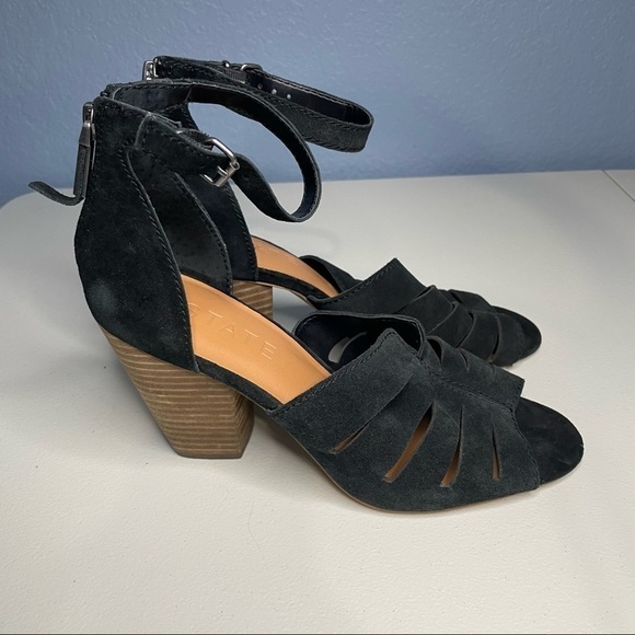 1. State Nallay Black Suede Block Heel Open Toe Sandals Size 9 - Picture 1 of 7